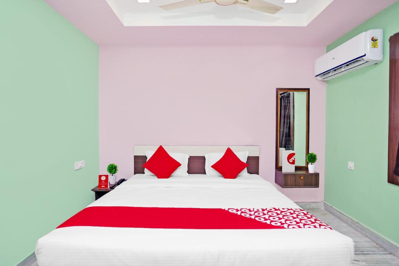 Super Collection O Aryan Hotel Khandagiri Екстериор снимка