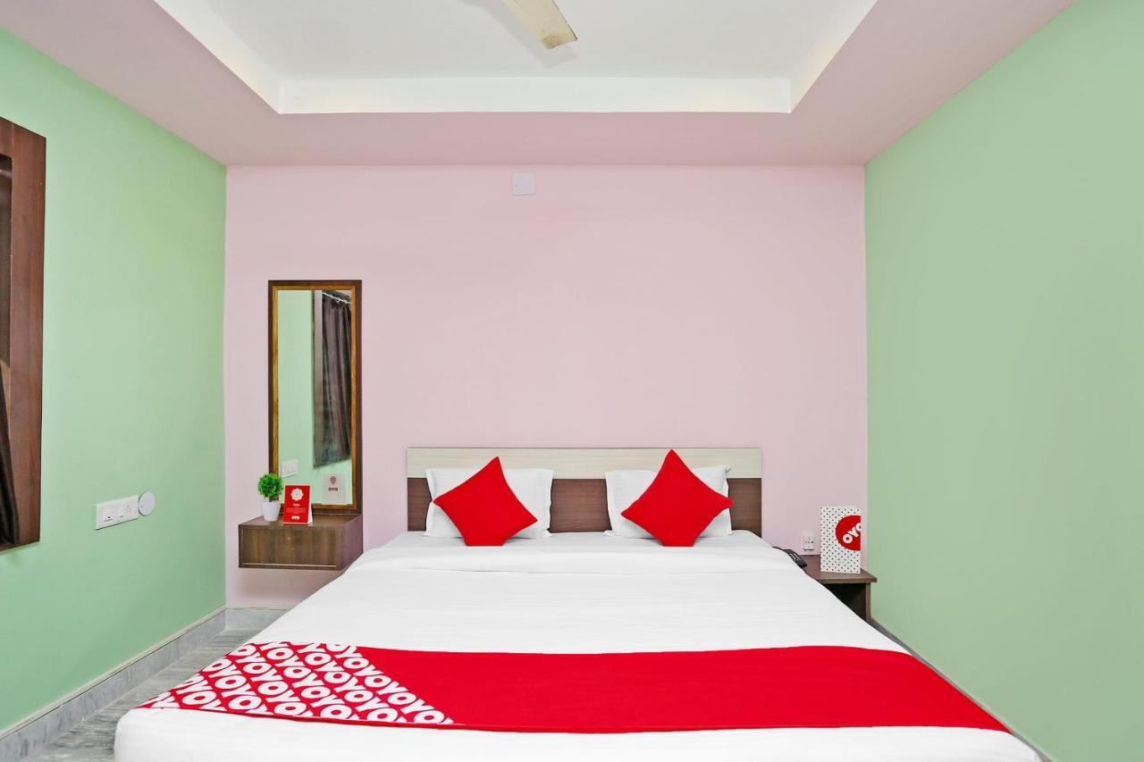 Super Collection O Aryan Hotel Khandagiri Екстериор снимка